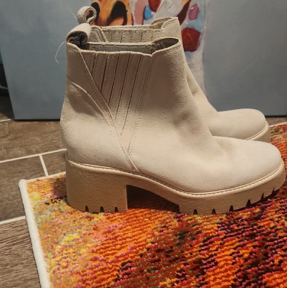 DV by Dolce Vita Cream Heeled Boots - Picture 6 of 7